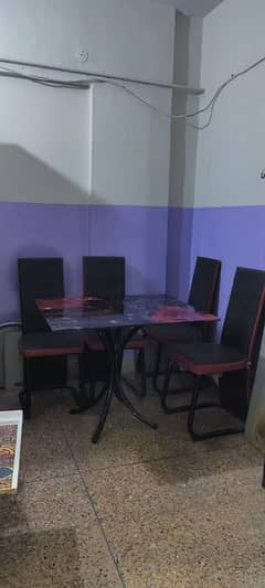 Dining Table & Chairs