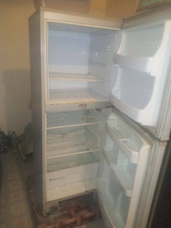 pel refrigerator 30000 1