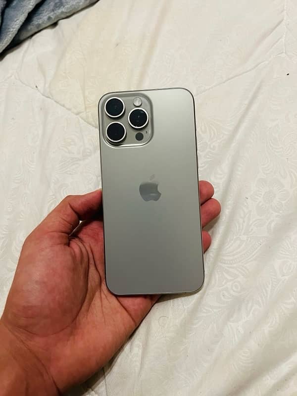 BRAND NEW IPHONE 15 PRO MAX HK 256GB NATURAL TITANIUM 0