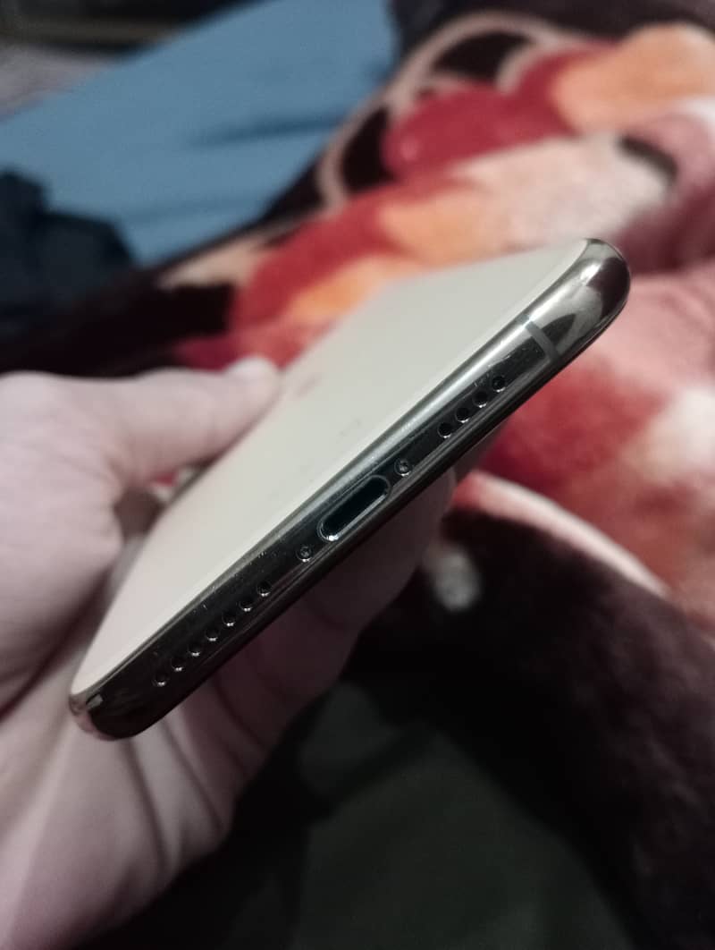 Apple iPhone 11 Pro Max ( 03467766447) 5