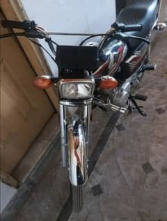 Honda 125 black total original