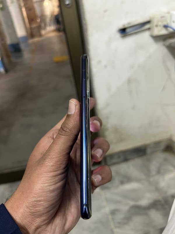 OnePlus 7 pro, 8 256 1