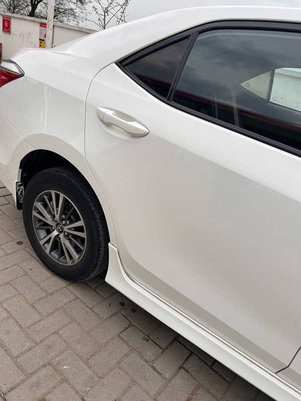 Toyota Corolla GLI 2018 special edition (03006043061) 6