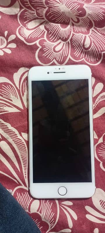 I phone sale 7 plus 32gb PTA 4