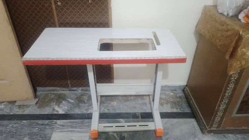 Sewing machine stand for home machine 1 month used 2