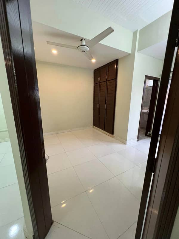 2 Bed Apartment For Sale In E-11 Islamabad. 4