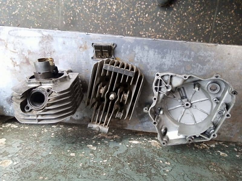 Honda H100S 87 model head cylinder clutch side 2