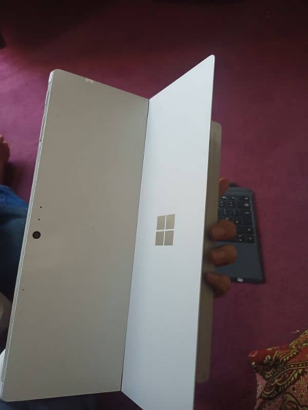 HP surface book 16/512GB 3