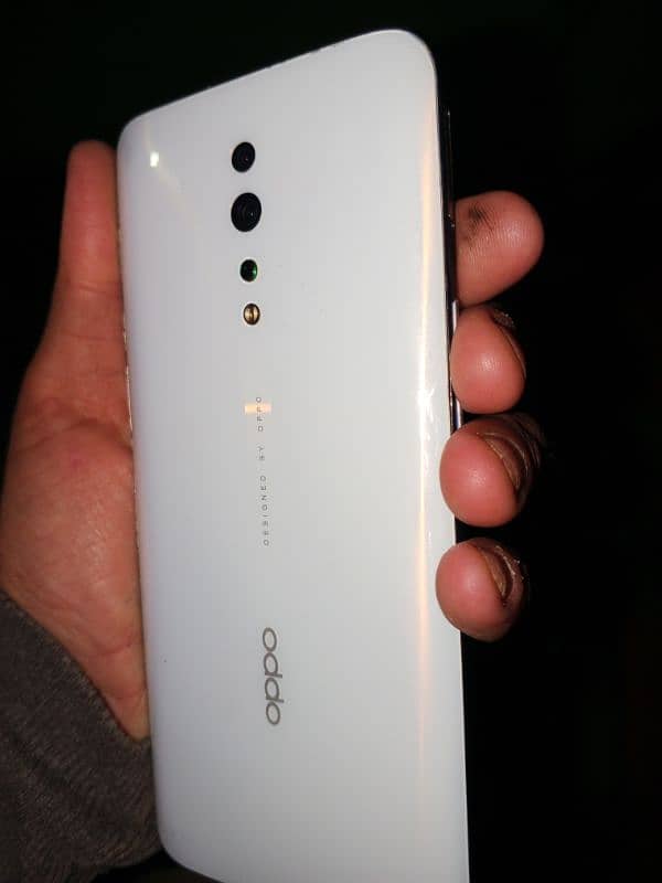 oppo Reno Z 0341 9207811,,03099191531 2