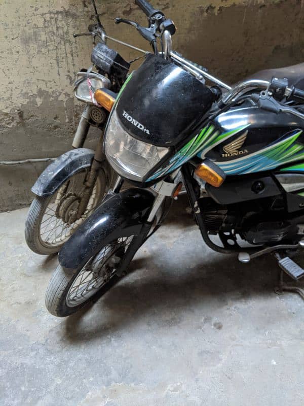 Honda 100 Prider 3