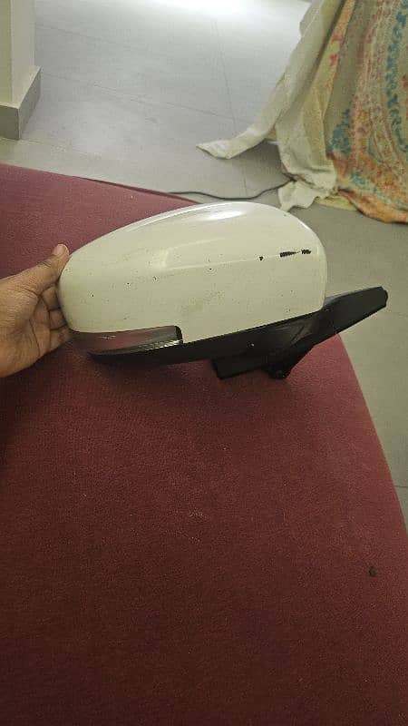 Suzuki Hustler side view mirror (right) 1