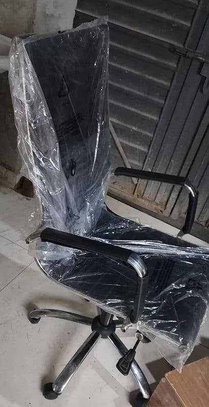 office chair for sale condition 10 by 10 1