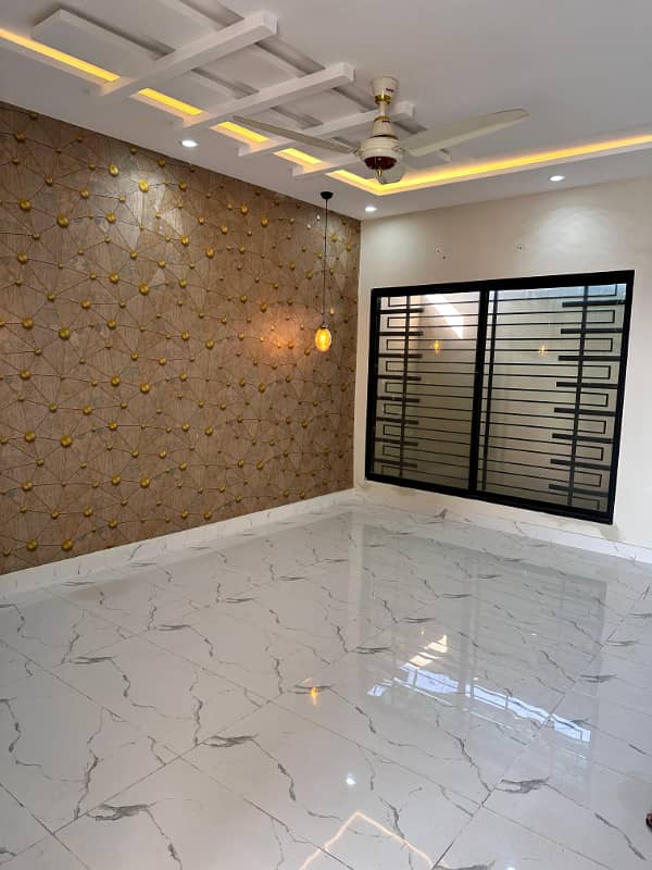 4 Marla Beautiful 3ripple Story House For Sale ( Shaheen Colony) 2