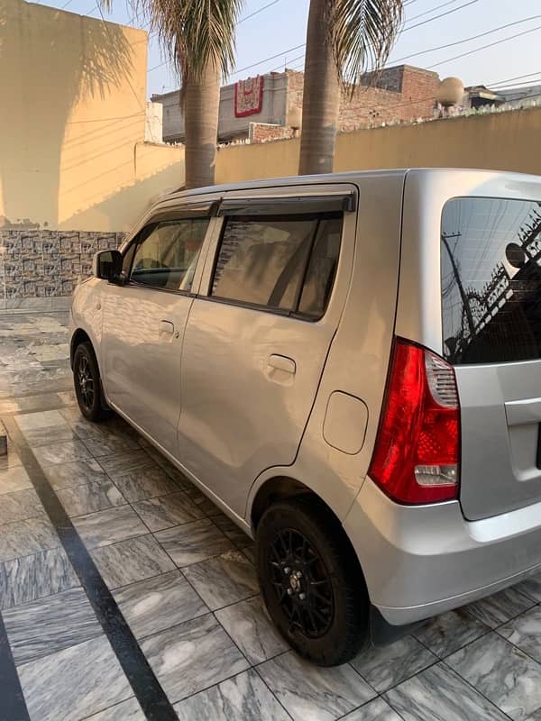 Suzuki Wagon R 2017 4