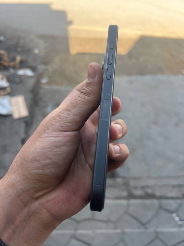 iphone 15 pro max LLA 256gb with box 3