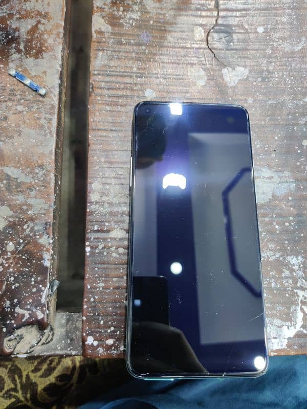 OnePlus 8t condition 8/10 sim Lock without line shade 5