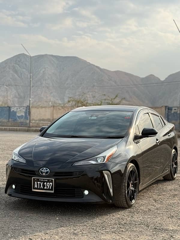 Toyota Prius 2020 s safety plus 4