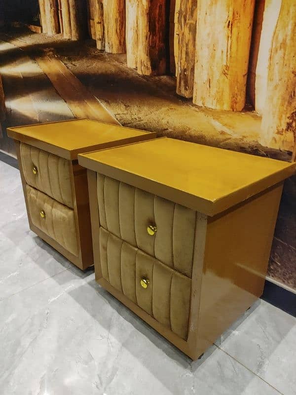 Beautifull Bed Side tables like new 2
