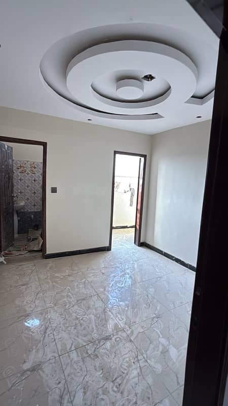 2 bed lounge in good price new 2