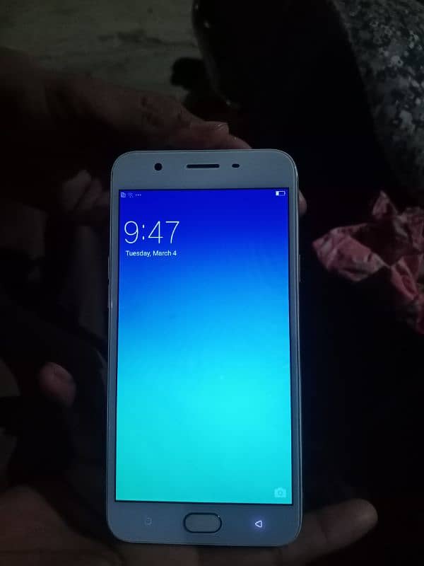 URGENT SALE (OPPO F1s) 0