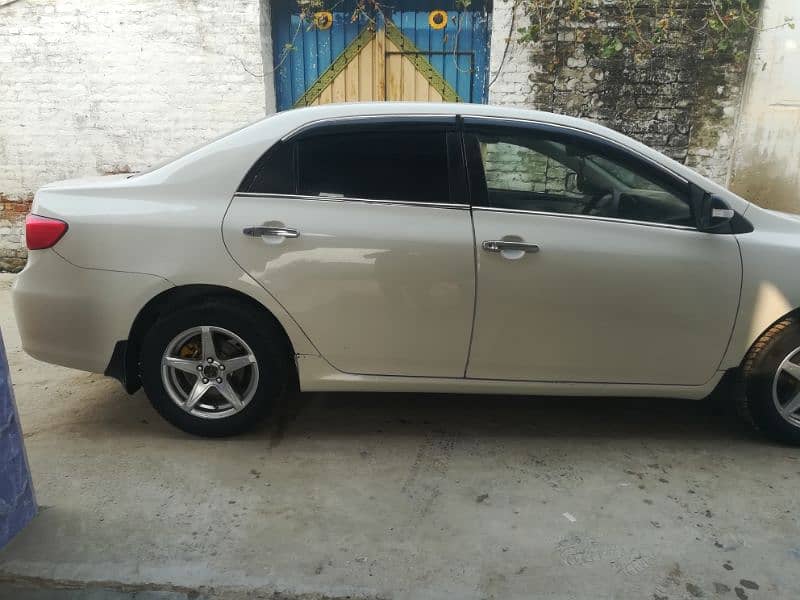 Toyota Corolla XLI 2011 3