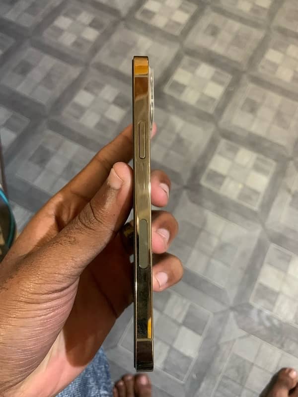 iPhone 12 Pro urgent sale no exchange 1