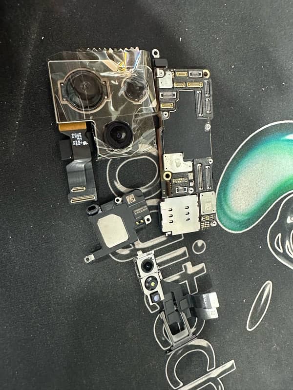 All iphone original parts 8