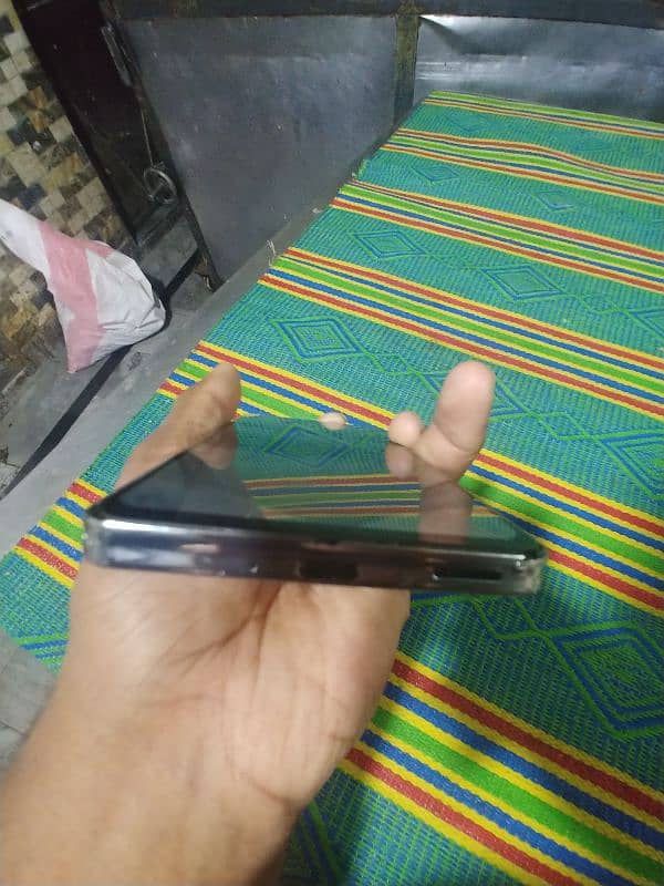 Aquos zero 6 6 ram 128 rom 10 by8 condition 2