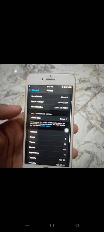 iPhone 7 not Pta condition 10 by 10 100% battery health 8