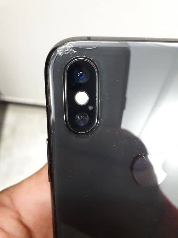 Iphone XS 256GB Non PTA. 11