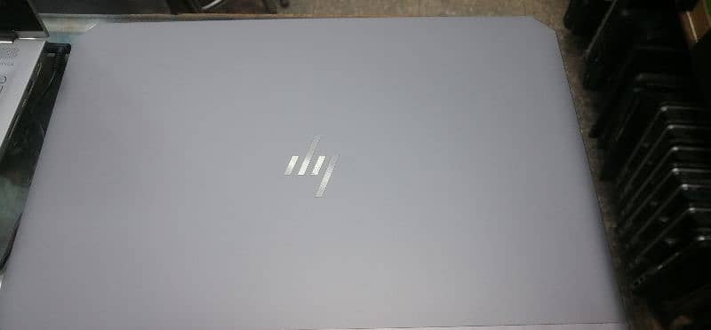 hp zbook 15 g5 core i7 8th generation dedicated 4gb graphic card 2