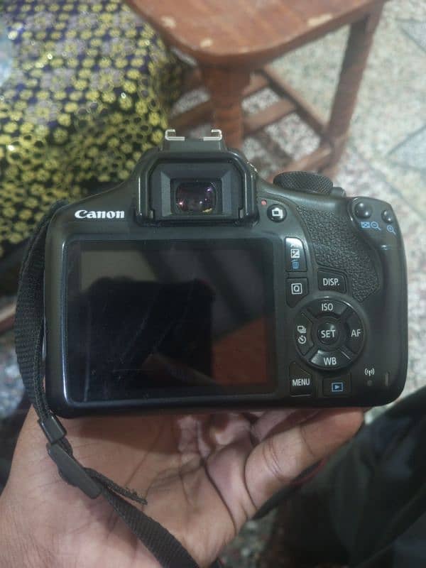 canon 1300D 10/10 condition urgent sale 0