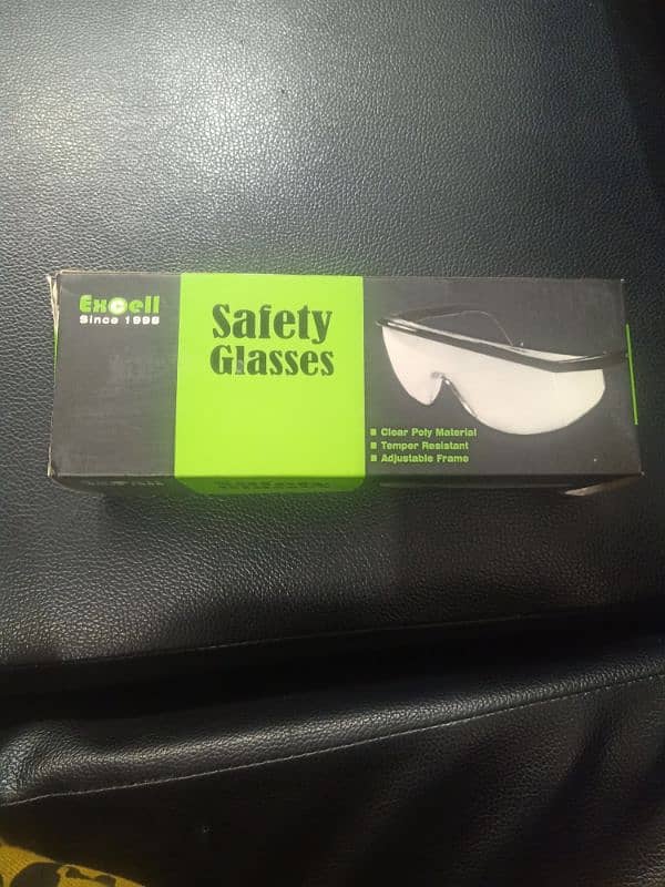 safety glasses 0