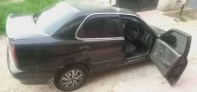 Suzuki Baleno 2000 in excellent condition. need to sell urgent