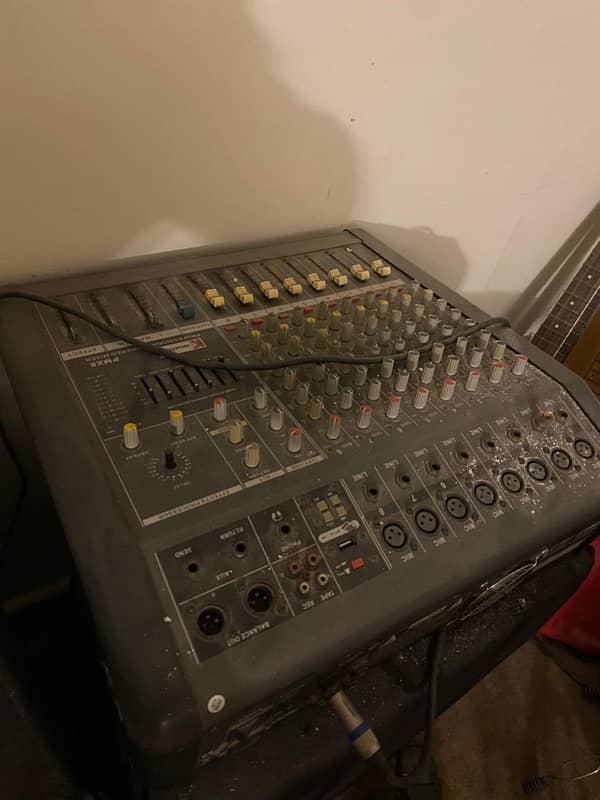 8 channel audio Mixer 0