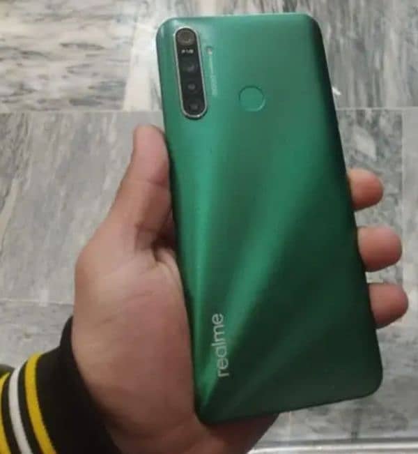 Realme 5i 0