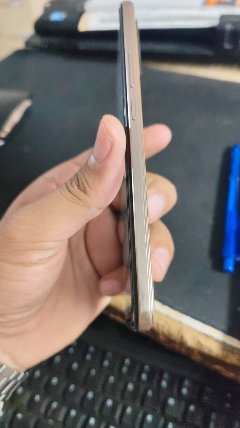 Vivo V23e 8/256GB With Box Charger urgent Sale 1