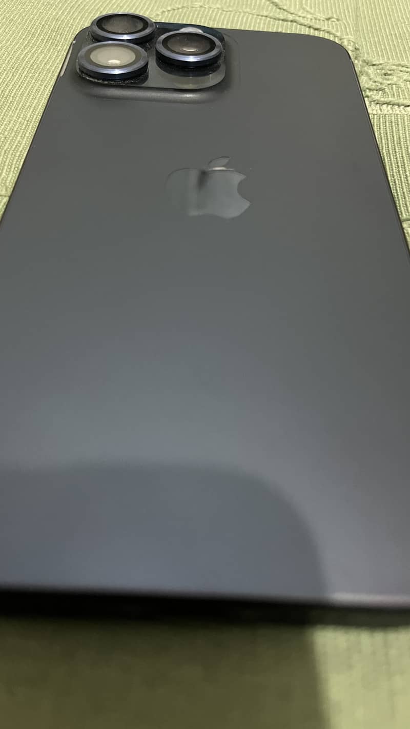 iPhone 15 pro max 10