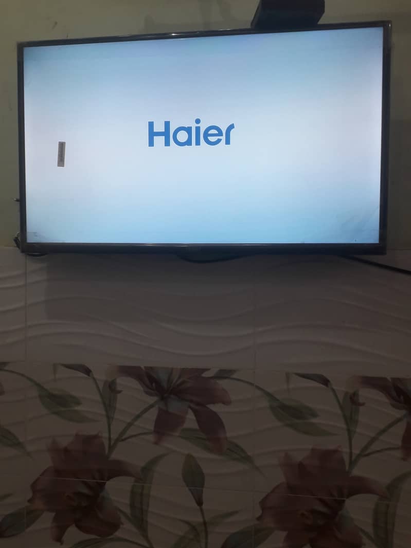 Haier Led tv 32 inches 1