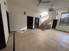 01 Kanal Modern Design House For Rent In DHA Phase 1 Block-K Lahore.