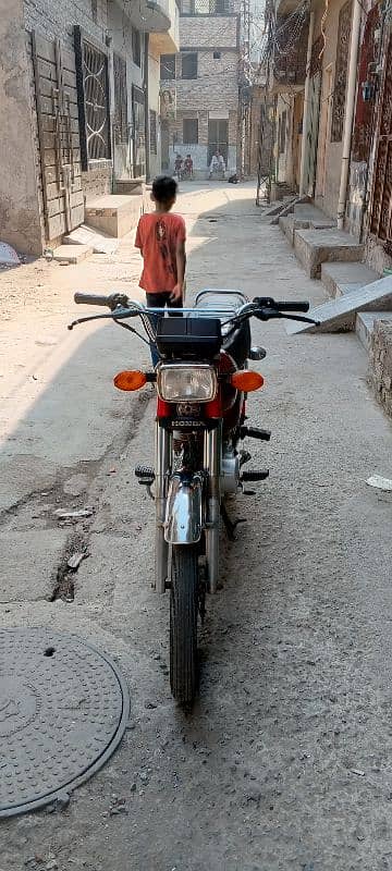 honda 125 Urgent sale 3