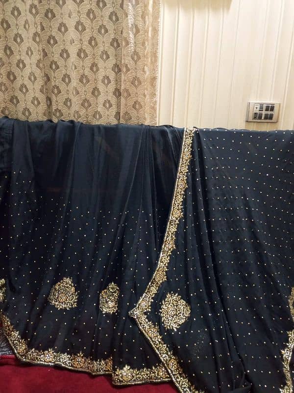 black sari in good condition 4