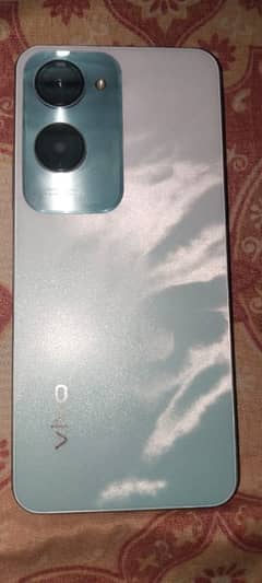 Vivo Y18 4/128 in warranty 10/10 condition