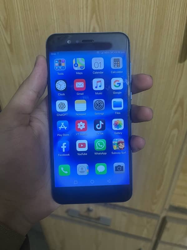 Huawei Nova 2 Plus 0