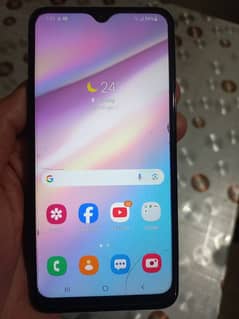 Samsung A10s 2 / 32 gb with box and charger