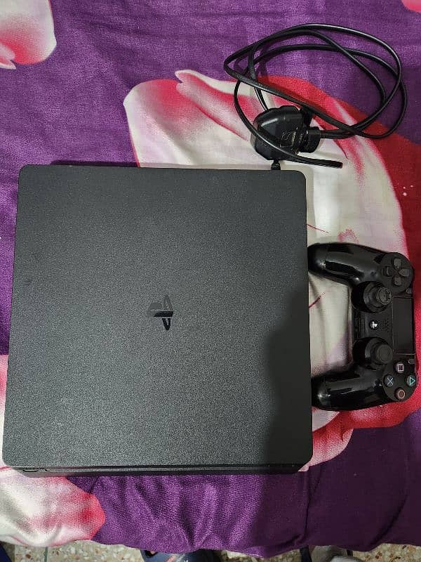 Playstation 4 Slim 0