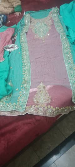 Chiffon dress for wedding in new condition