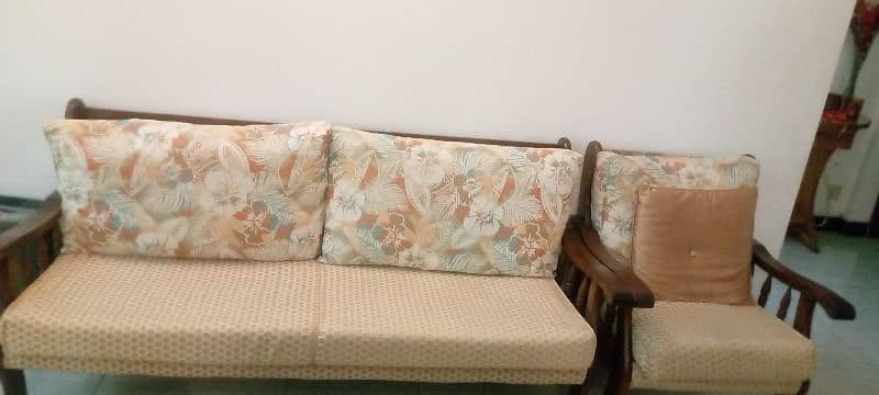 5 seater sofa 0