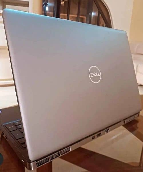 Dell Precision 7560 | i7 11th Generation | 64gb | 612gb nvme 1