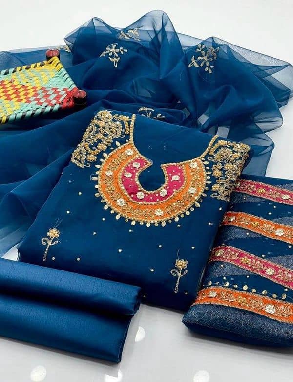 Big eid sale sale suit 3 PCs 1